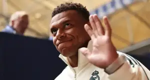 مورينيو يفعلها مع مبابي.. ريال مدريد يكتشف نسخة لم يرها أحد من قبل!