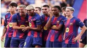 زلزال داخل برشلونة.. ديكو يجهز قائمة الرحيل وفليك يمنح الضوء الأخضر للاستغناء عن 5 لاعبين قبل غلق الميركاتو
