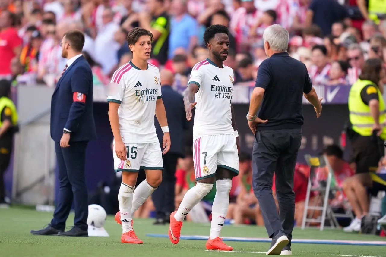أزمة جديدة في ريال مدريد بسبب مبابي وفينيسيوس.. الحل قد يكون خارج الثنائي