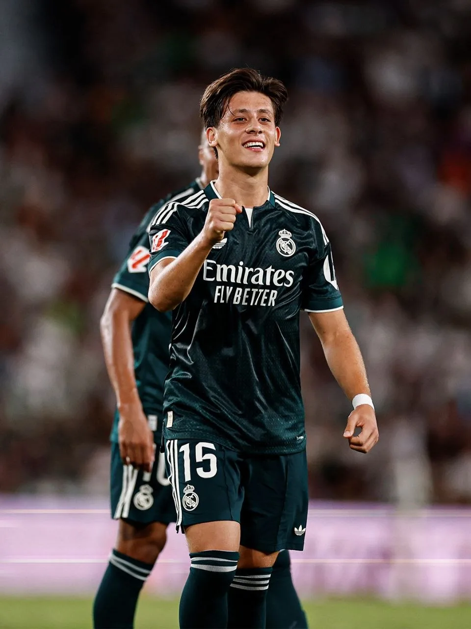 مورينيو يكشف سر تراجع ريال مدريد أمام إلتشي بعد التقدم بهدفين