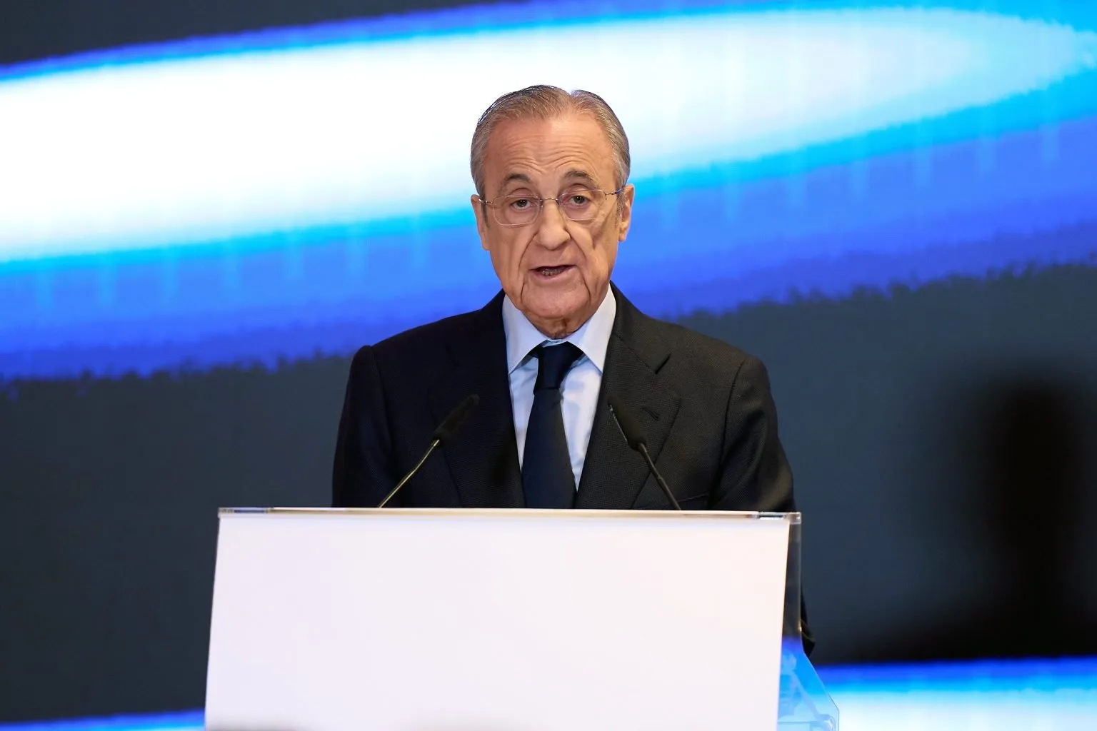 بعد فشل صفقتي رودري وإنزو.. ريال مدريد يستهدف نجمًا جديدًا بـ120 مليون يورو