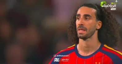 شاهد جنون كوكوريلا أمام إنجلترا.. أغرب تصرف يمكن أن تراه في مباراة كرة قدم!