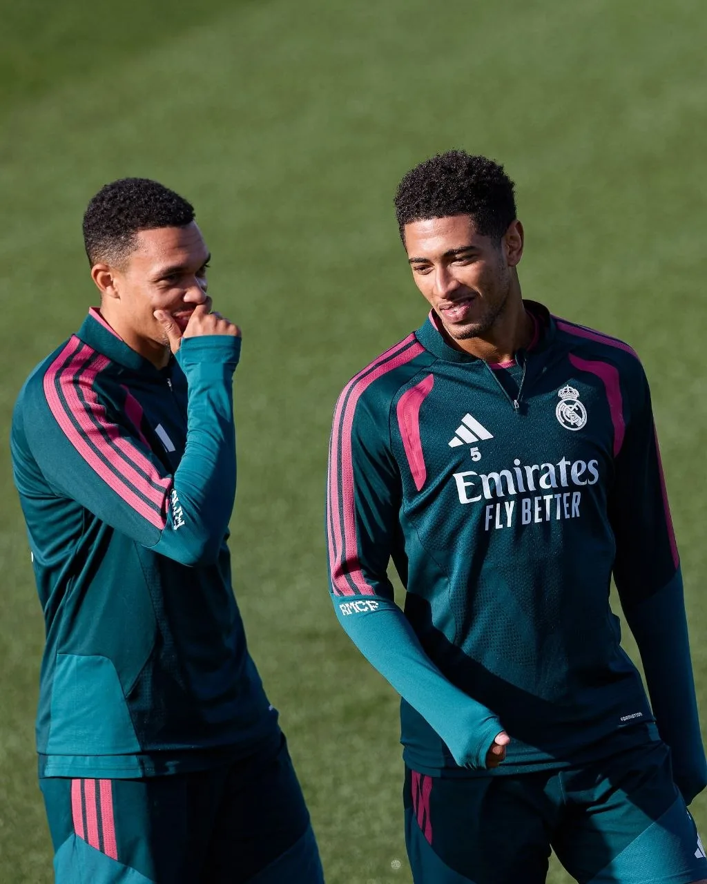 رغم معاناته مع ريال مدريد.. ليفربول يبتعد عن استعادة ألكسندر أرنولد