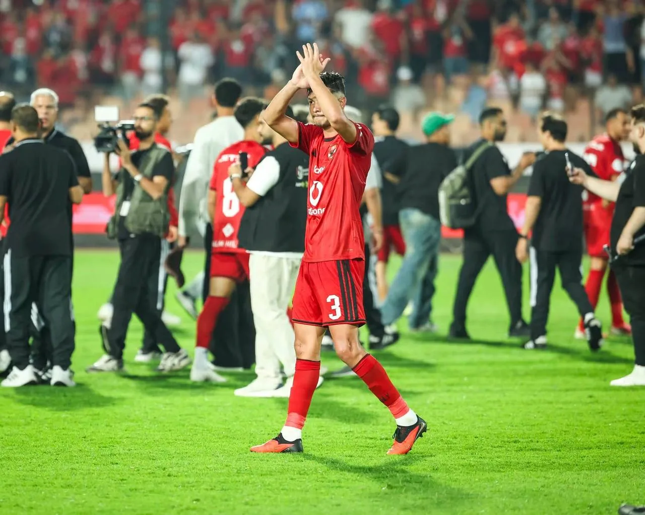 الأهلي ضد مودرن سبورت.. الكشف عن فرص أشرف داري في المشاركة أساسيًا