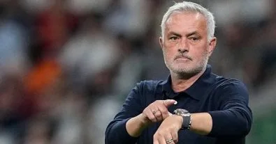 مدرب ريال مدريد يوجه رسالة نارية وحاسمة لقاء الأندية الطامحة بضم جوهرة الفريق في يناير