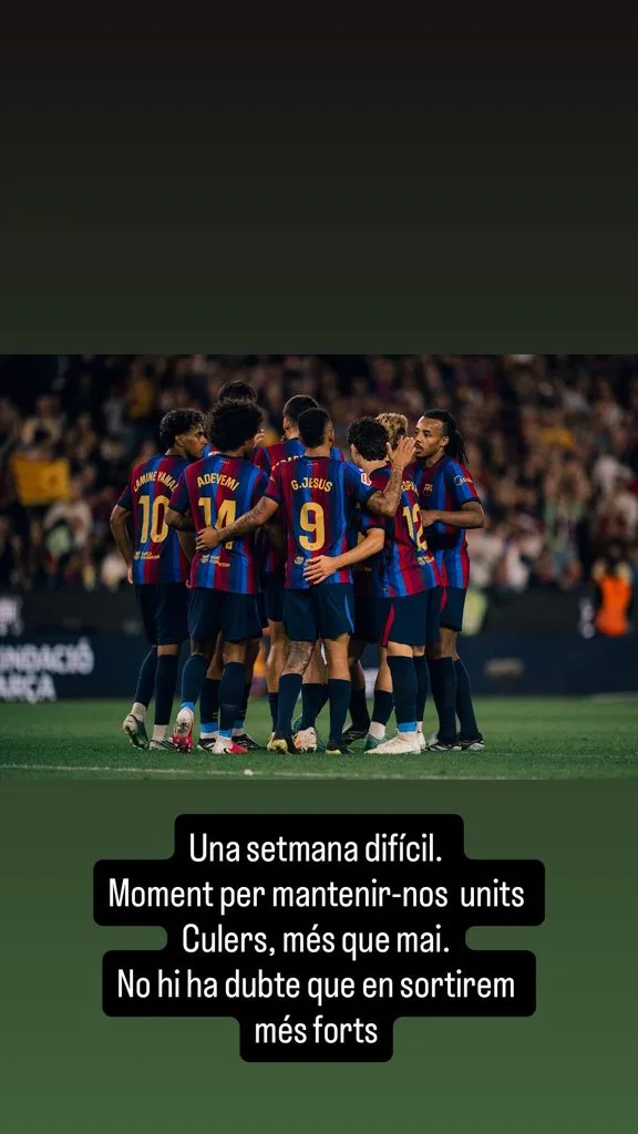كشف المستور في قلعة الكامب نو.. تفاصيل موقف لاعبي برشلونة بعد السقوط الأوروبي والمحلي