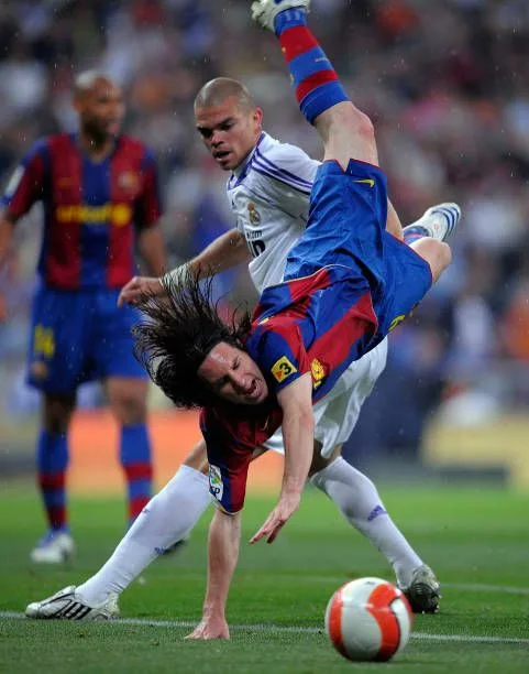 أسرار كروية تُكشف لأول مرة.. يورغن كلوب يتحدث بصراحة عن صراع برشلونة وريال مدريد